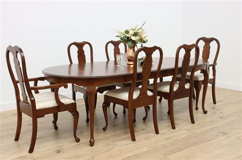 Queen Anne Cherry Dining Room Furniture