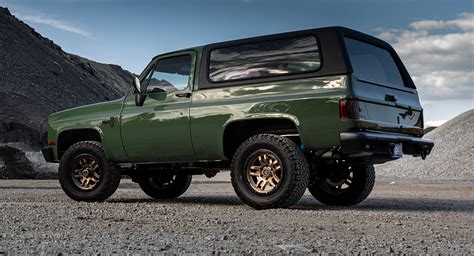 Retro Designs Creates The Perfect Chevy K5 Blazer But It’ll Cost You A Fortune