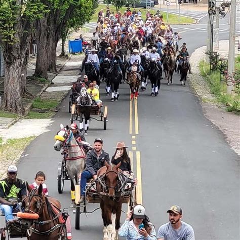 Desfile De Cavaleiros E Muladeiros Ser Realizado Neste Domingo Em