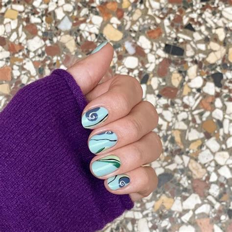 These Are the 3 Biggest 2021 Nail Colour Trends for Spring | Who What Wear