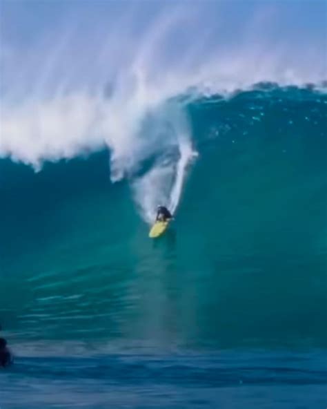 Surfer Laura Enever Sets Guinness World Record For Largest Wave Paddled