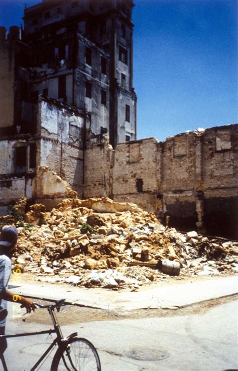 Building collapse - March 1997 - Cuban Studies