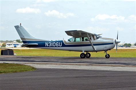 N U Cessna F Skylane Lakeland Linder N Flickr