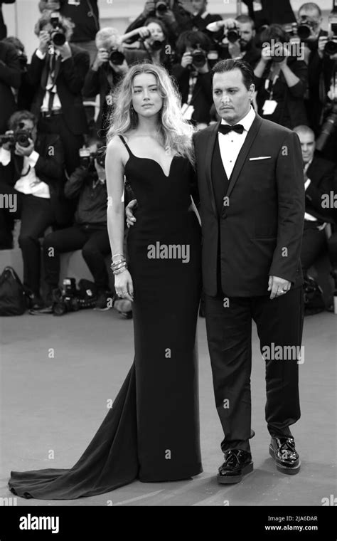 Lacteur Johnny Depp Et Sa Femme Amber Entendirent Arriver Pour Le