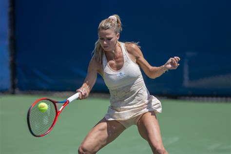 Playsport FOTO Cea mai frumoasă jucătoare de tenis din circuit se