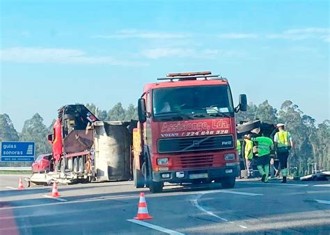 Cami O Despista Se Na A Em Vila Do Conde E Provoca Tr S Feridos