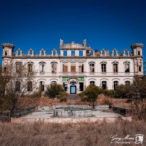 Le Château abandonné de Valgros dans l Aude