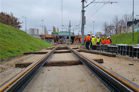 Pozna Zako Czy Y Si Roboty Mostowe Na Trasie Pst Transport Publiczny