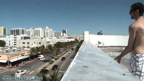 Of Gay Men In Public Dane Finds Some Dick