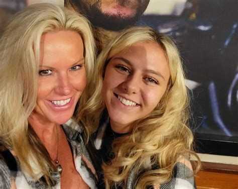 Which One Would You Cum On First Nudes MotherDaughter NUDE PICS ORG