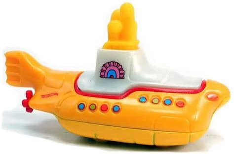 T Hunt Hot Wheels Screen Time The Beatles Yellow Submarine Universo Hot Wheels