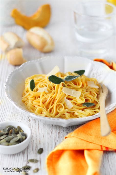 Tagliolini Con Crema Di Zucca Profumata Alla Salvia La Tana Del Coniglio