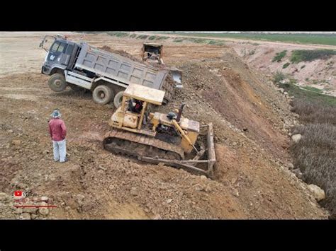 Incredible Dump Truck Back Unloading Stuck Deep Heavy Recovery