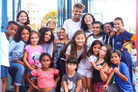 Casa Do Zezinho Comemora 29 Anos Feijoada Beneficente