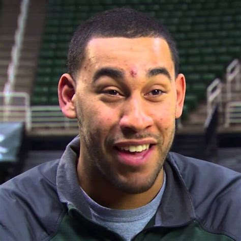 Denzel Valentine Biography