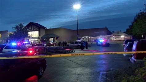 Salem Police Investigate Shooting In Walmart Parking Lot Kptv Fox 12