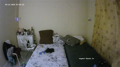 Hot Threesome Male Feet Lick