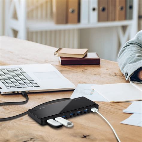 UH700 | USB 3.0 7-Port Hub | TP-Link