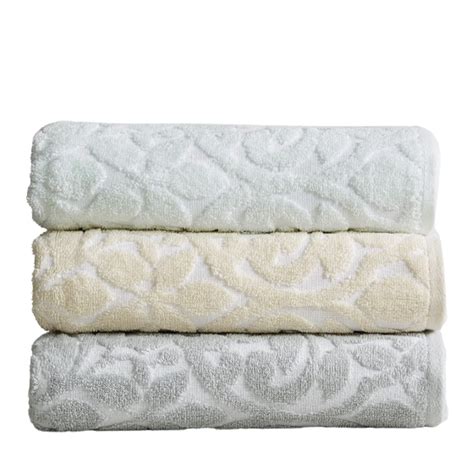 10 Best Bath Towels On Amazon 2023