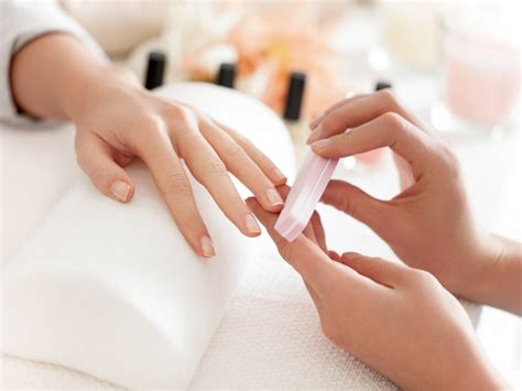 Perawatan Kuku Sederhana Dan Minimalis Apa Itu The Naked Manicure