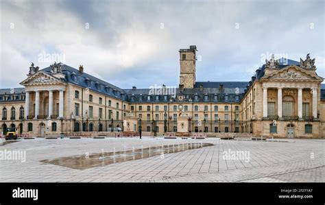 Palace Of Dukes Of Burgundy Hi Res Stock Photography And Images Alamy