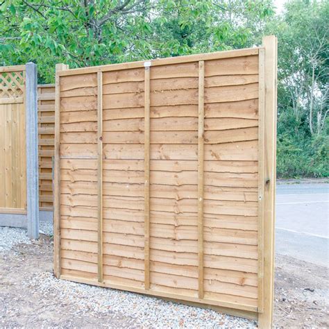 Waney Lap Fence Panel 1 22m 1 83m 1003c