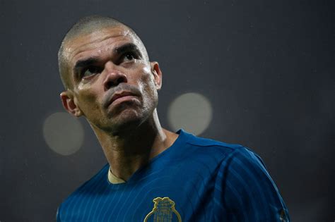 Pepe dispensado da seleção portuguesa devido a lesão