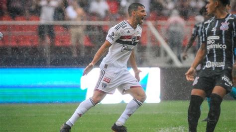 Tabu Mantido Calleri Marca Com Menos De Um Minuto E São Paulo Derrota