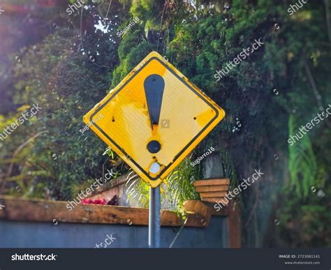 garden warning signs royalty  images stock