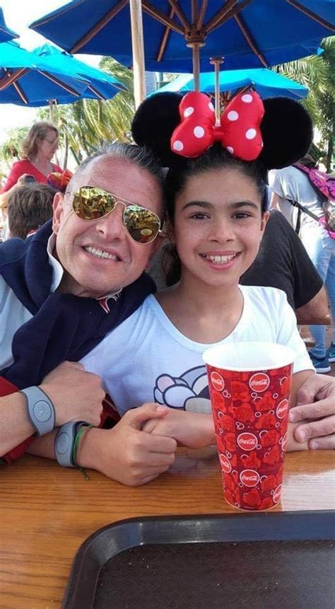 Argentina Matrimonio Gay Adopta A Dos Hermanas Para No Separarlas Grupo Milenio