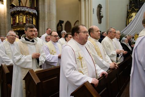 Msza Krzyżma Świętego w łódzkiej bazylice archikatedralnej GALERIA