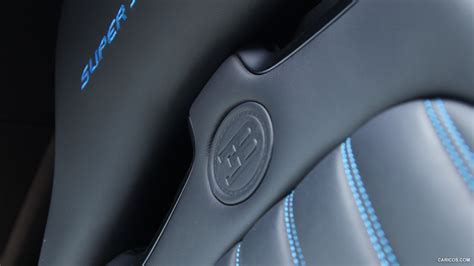 Bugatti Veyron Super Sport - Interior, Close-up | Caricos