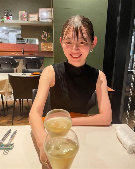 吉野千穂さんのインスタグラム写真 吉野千穂instagram「久しぶりのルッコリーナ🥂 おいしい料理とおいしいワインに いつものみんな