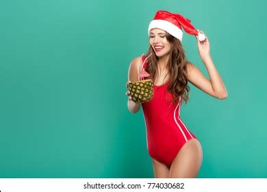9 317 imágenes de Christmas bikini Imágenes fotos y vectores de stock Shutterstock