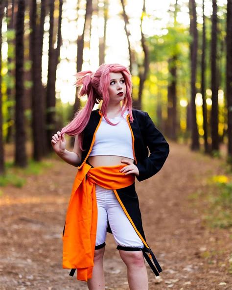 Fairy Tail Female Natsu Cosplay : r/pics