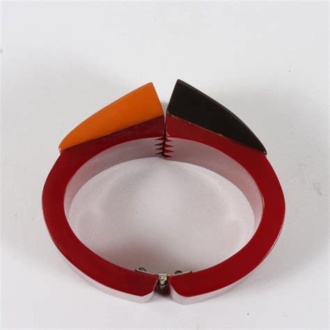 Lot Vintage Iconic Red Philadelphia Bracelet With Polychrome Bakelite