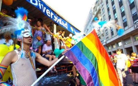 Ser Gay O Lgtbi Sumar Puntos Para Ser Funcionario