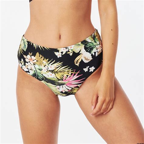 Rip Curl On The Coast Roll Up Good Bikini Pant Bikinis Varuste Net