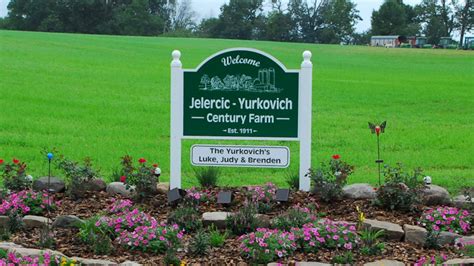 Custom Farm Signs & Ranch Signs | Farm Ranch Entrance Signs