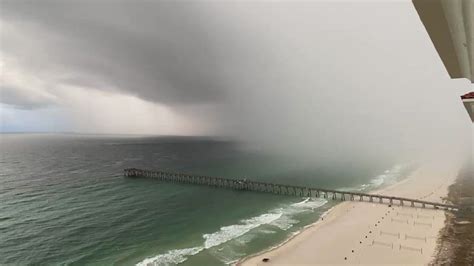 Dramatic Cold Front Descends on Florida Panhandle [Video]