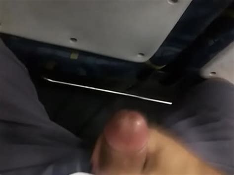 Punheta No Onibus Chuva XVIDEOS