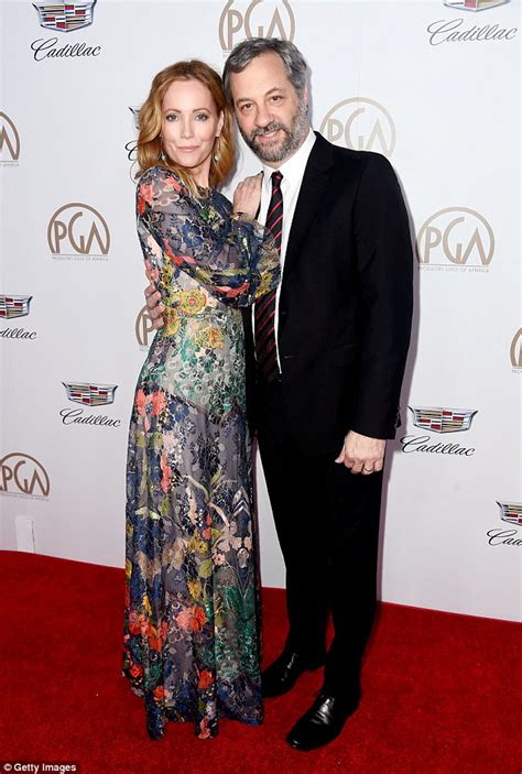 Judd Apatow Attends Pgas With Wife Leslie Mann Daily Mail Online