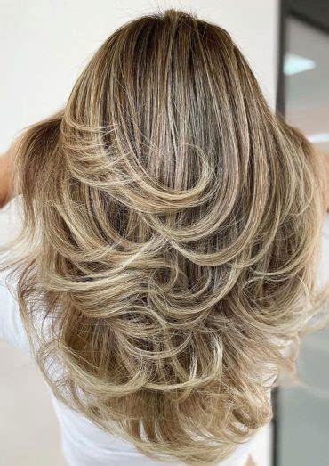 Cute Dirty Blonde Hair Ideas To Wear In Dirty Blonde With