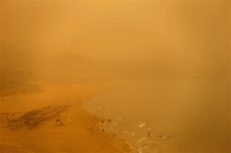 Le Foto Della Tempesta Di Sabbia In Libano E Israele Il Post