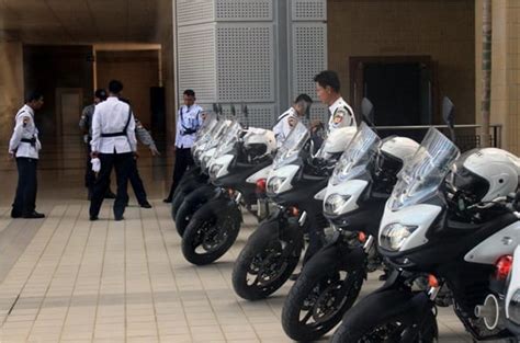 Suzuki Provides 100 Motorcycles to Myanmar Police | Myanmar Business Today