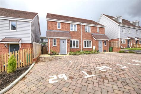 Preston Hall Close Bexhill On Sea Bed Semi Detached House