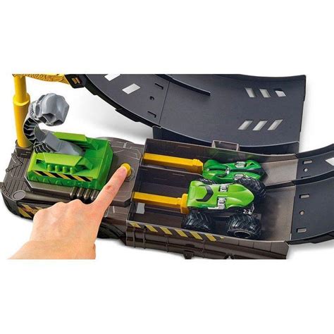 Pista Hot Wheels Monster Trucks Desafio Do Loop Epico MATTEL Pistas Magazine Luiza