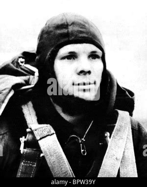 YURI GAGARIN RUSSIAN COSMONAUT 12 April 1957 Stock Photo Alamy