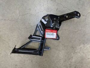 Genuine Honda Civic Left Front Fender Bracket A Tba A Zz