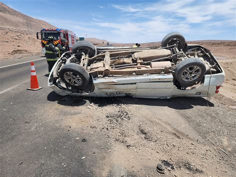 Volcamiento En Ruta Norte Deja A Una Mujer Fallecida Y Dos Heridos De